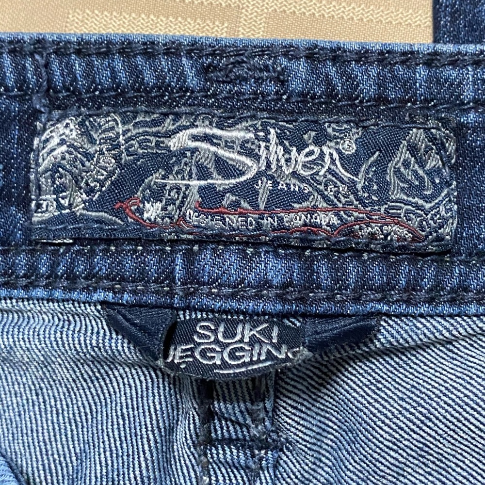 EUC Silver Suki‎ Jegging Skinny Jeans Womens Size 26 x 29 Low Rise Dark Wash. - Picture 4 of 4